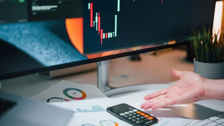 Melhores Ferramentas Financeiras para Organizar Seu Dinheiro em 2026